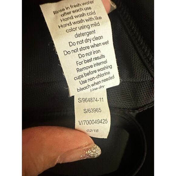 Athleta Twister Bikini Swim Top Surf Black 32D/DD Summer Beach Women Sport - Picture 10 of 11